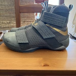 Nike Lebron 10 "Ring Ceremony"